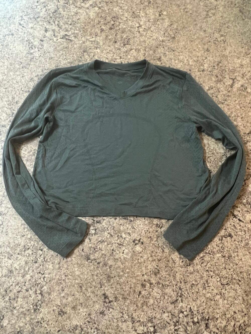 Lululemon Swiftly Tech long-sleeve shirt Size 6 Gray